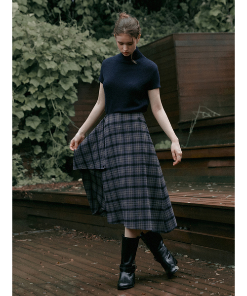 LENINA（レニーナ）の「SAVAGE check wrap unbalance skirt_GRAY（スカート・レディース・グレー・FREE）」の2枚目の写真