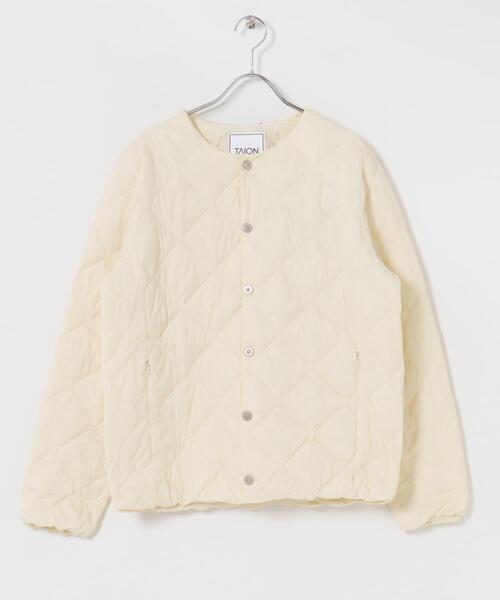 URBAN RESEARCH ROSSO WOMEN(アーバンリサーチ ロッソ)の「TAION CREW NECK DOWN JACKET(ダウンジャケット/コート・レディース・ネイビー/チャコールグレー/オフホワイト/ブラック・SMALL/MEDIUM/LARGE)」の2枚目の写真