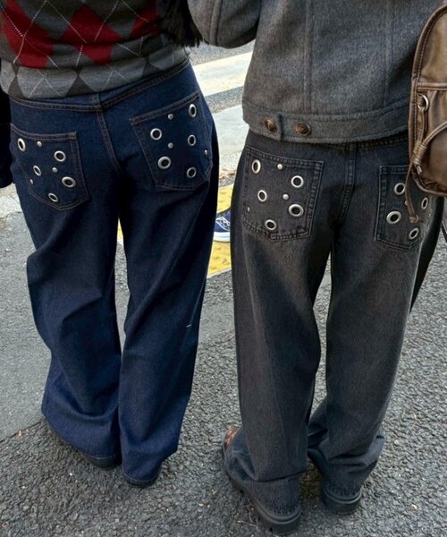 WHO'S WHO gallery（フーズフーギャラリー）の「EYELET LOW RISE DENIM /アイレットローライズデニム（デニムパンツ・レディース・ブラック/サックスブルー/ネイビー・MEDIUM/SMALL）」の5枚目の写真