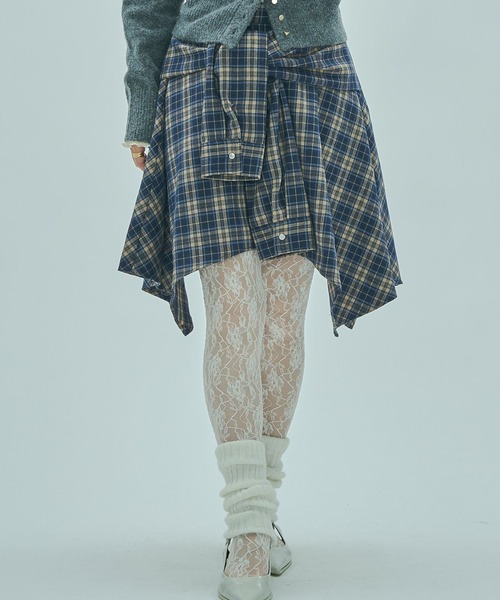 ROSE BUD(ローズバッド)の「TIED SHIRT HEM SKIRT(スカート・レディース・ブラウン/ネイビー・ONE SIZE)」の2枚目の写真