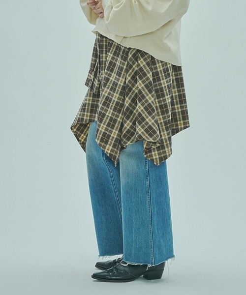 ROSE BUD(ローズバッド)の「TIED SHIRT HEM SKIRT(スカート・レディース・ブラウン/ネイビー・ONE SIZE)」の4枚目の写真
