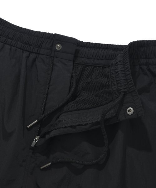 VISION STREET WEAR（ヴィジョンストリートウェア）の「VSW D-Logo Shorts Black（その他パンツ・レディース・その他・SMALL/LARGE/MEDIUM）」の8枚目の写真