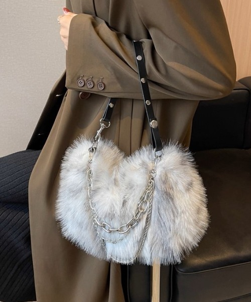.KOM(ドットコム)の「A'GEM/9 × .kom 『.KOM/ドットケーオーエム』 Faux Fur Chain Shoulder Bag/ファー チェーン ショルダーバッグ(トートバッグ・レディース・グレー/ブラウン・FREE)」の12枚目の写真
