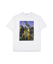 SEEN（シーン）の「PHOTO Contact LOGO WHITE T-SHIRTS (People)（Tシャツ/カットソー）」