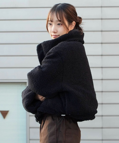 THE TOE ザトゥー　2way ダウンジャケット　ボア付き　ショート丈　黒 THE TOE ザトゥー 2way ダウンジャケット ボア付き ショート丈 黒