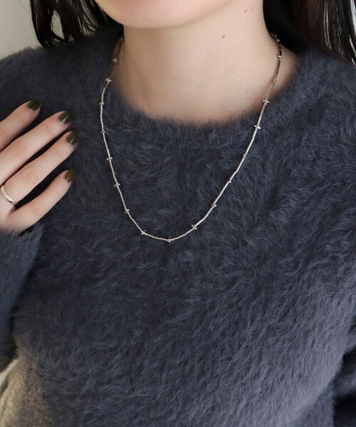 fredy emue（フレディエミュ）の「クロスビーズミドルネックレス（ネックレス・レディース・ゴールド/シルバー・FREE）」の4枚目の写真