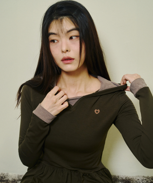 MIHEV（ミヘブ）の「フリルレイヤードフードカーキ（パーカー・レディース・その他・FREE）」の2枚目の写真