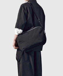 MATHEMATIK（マスマティック）の「デデキント F31 クロスバッグ ブラック（メッセンジャーバッグ）」