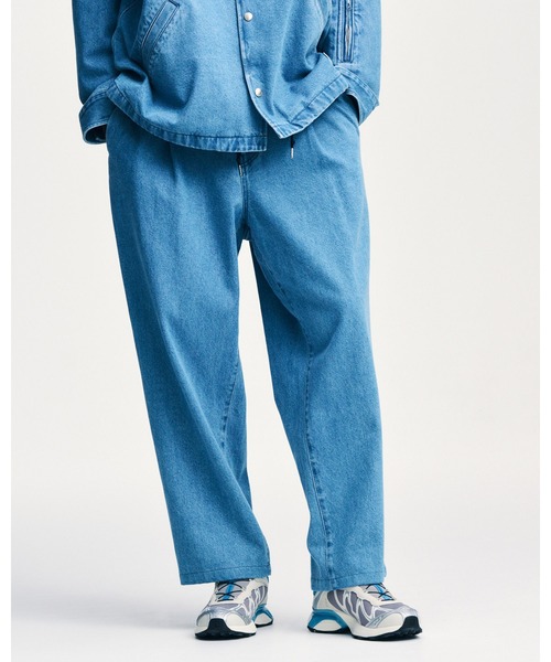 SOPHNET.（ソフネット）の「DICKIES BOLD-FIT TUCK JEANS（デニムパンツ・メンズ・インディゴブルー/ライトインディゴブルー・1/2/3/4/5）」の9枚目の写真