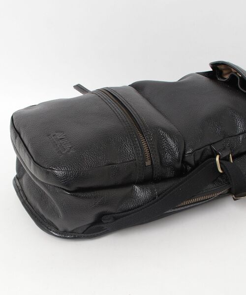 AVIREX(アヴィレックス)の「BULTO ONE SHOULDER / ブルト ワンショルダーバッグ / AVIREX / アヴィレックス / AVX5611(ショルダーバッグ・メンズ・ブラック/キャメル・F)」の4枚目の写真