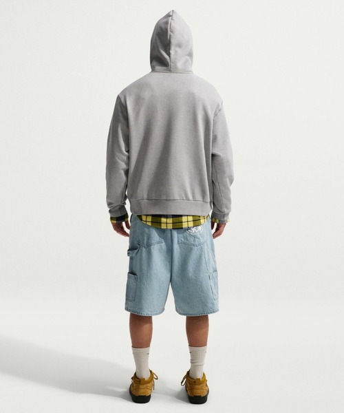 NIKE SB（ナイキエスビー）の「ナイキ SB フリース プルオーバー スケートボードパーカー / Nike SB Fleece Pullover Skate Hoodie IF0656-012 Wolf Grey（パーカー・メンズ・グレー・XL/2XL/L/M/S）」の5枚目の写真