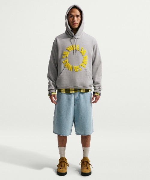 NIKE SB（ナイキエスビー）の「ナイキ SB フリース プルオーバー スケートボードパーカー / Nike SB Fleece Pullover Skate Hoodie IF0656-012 Wolf Grey（パーカー・メンズ・グレー・XL/2XL/L/M/S）」の4枚目の写真