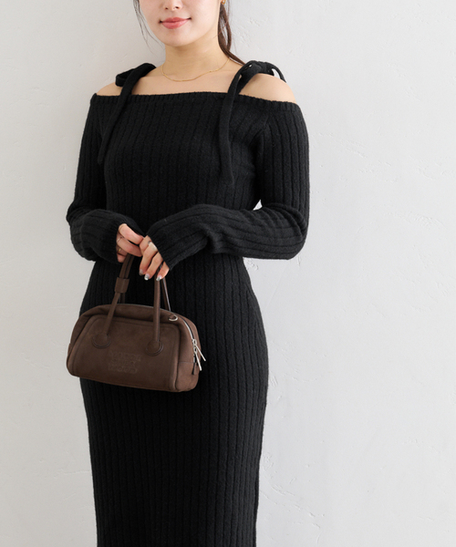 U by SPICK&SPAN（ユーバイスピックアンドスパン）の「オフショルリボンニットワンピース（ワンピース・レディース・ホワイト/ブラック・36/38）」の13枚目の写真