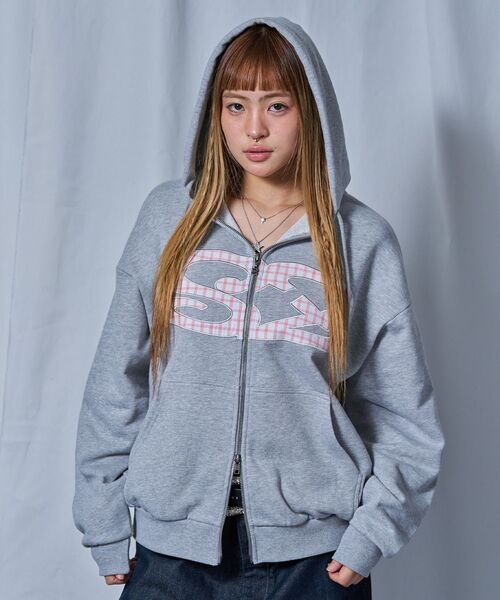 SEQUENZ（シークエンズ）の「【sqnz（エスキュンズ）】sqnz logo applique zip p/k / ユニセックス 裏毛 ダブルジップ ジップパーカー フーディ 星柄 ボーダー チェック（パーカー・メンズ・グレー/その他2/ライトピンク/その他3・MEDIUM/SMALL/LARGE）」の6枚目の写真