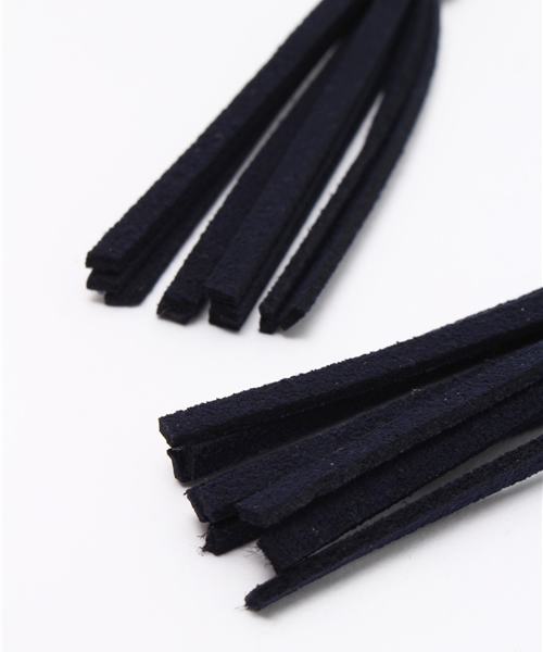 Discoat Parisien（ディスコートパリシアン）の「ロングタッセルピアス（ピアス（両耳用）・レディース・ワインレッド/ネイビー/ベージュ・ﾌﾘ-）」の4枚目の写真