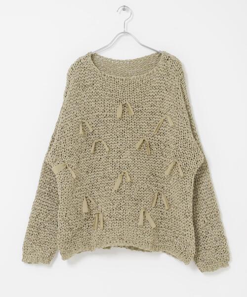 KBF（ケイビーエフ）の「テープヤーンリボンオーバーニット（ニット/セーター・レディース・ライトカーキ/ダークブラウン/アイボリー・ONE）」の10枚目の写真