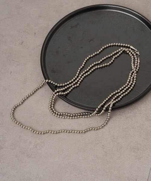 GALLARDAGALANTE（ガリャルダガランテ）の「レイヤードボールロングネックレス（リング・レディース・ホワイト/シルバー・FREE）」の6枚目の写真