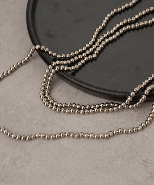 GALLARDAGALANTE（ガリャルダガランテ）の「レイヤードボールロングネックレス（リング・レディース・ホワイト/シルバー・FREE）」の7枚目の写真