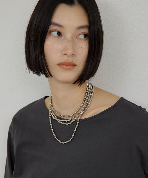 GALLARDAGALANTE（ガリャルダガランテ）の「レイヤードボールロングネックレス（リング・レディース・ホワイト/シルバー・FREE）」の8枚目の写真