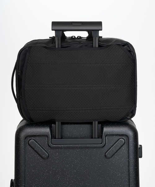 Samsonite（サムソナイト）の「サムソナイトレッド Z-ZIP 2 ウェイ バックパック（バックパック/リュック・メンズ・ブラック/ブラック×ブルー・ONE SIZE）」の11枚目の写真