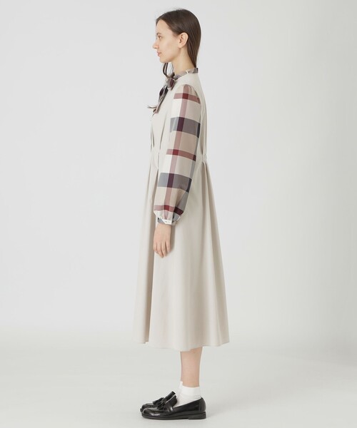 BLUE LABEL CRESTBRIDGE(ブルーレーベルクレストブリッジ)の「チェックスリーブドレス(ワンピース・レディース・ダークネイビー/ベージュ系その他・38/36)」の10枚目の写真
