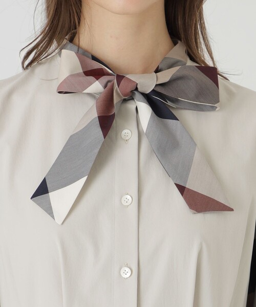 BLUE LABEL CRESTBRIDGE(ブルーレーベルクレストブリッジ)の「チェックスリーブドレス(ワンピース・レディース・ダークネイビー/ベージュ系その他・38/36)」の8枚目の写真