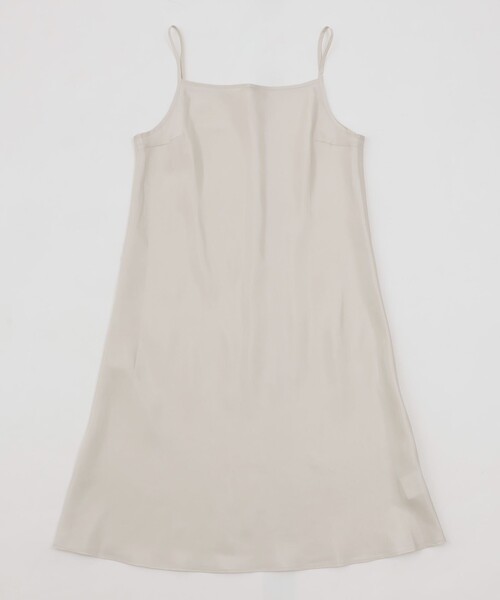 BLUE LABEL CRESTBRIDGE(ブルーレーベルクレストブリッジ)の「チェックスリーブドレス(ワンピース・レディース・ダークネイビー/ベージュ系その他・38/36)」の3枚目の写真