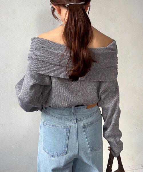 Thevon（ゼボン）の「ラメオフショルニット（ニット/セーター・レディース・チャコールグレー/サックスブルー/ベージュ・FREE）」の6枚目の写真