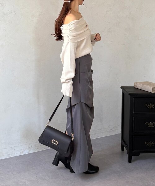 Thevon（ゼボン）の「ラメオフショルニット（ニット/セーター・レディース・チャコールグレー/サックスブルー/ベージュ・FREE）」の17枚目の写真