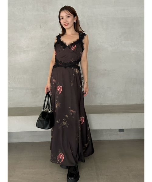 SNIDEL（スナイデル）の「レーストリムプリントキャミワンピース（ワンピース・レディース・ブラック/アイボリー/イエロー・1/0）」の3枚目の写真