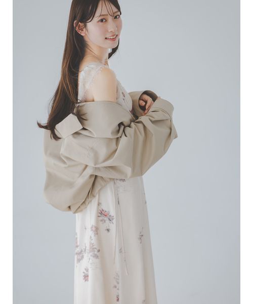 SNIDEL（スナイデル）の「レーストリムプリントキャミワンピース（ワンピース・レディース・ブラック/アイボリー/イエロー・1/0）」の7枚目の写真