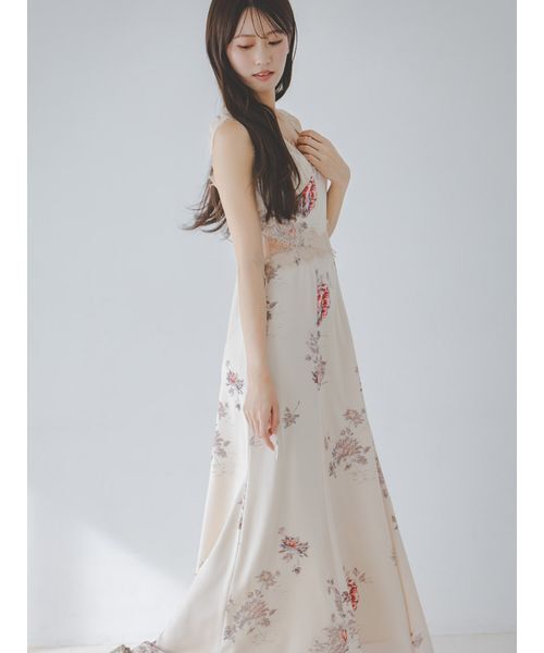 SNIDEL（スナイデル）の「レーストリムプリントキャミワンピース（ワンピース・レディース・ブラック/アイボリー/イエロー・1/0）」の8枚目の写真