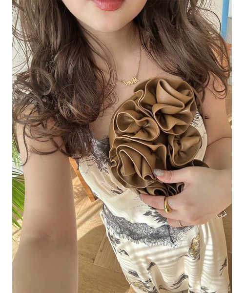 SNIDEL（スナイデル）の「レーストリムプリントキャミワンピース（ワンピース・レディース・ブラック/アイボリー/イエロー・1/0）」の11枚目の写真