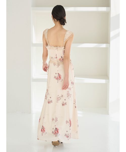 SNIDEL（スナイデル）の「レーストリムプリントキャミワンピース（ワンピース・レディース・ブラック/アイボリー/イエロー・1/0）」の19枚目の写真