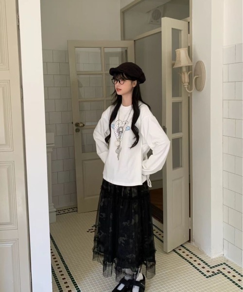 ViViDAY(ビビデー)の「可愛いフロントハート柄ロンT(Tシャツ/カットソー・レディース・ホワイト・M)」の7枚目の写真