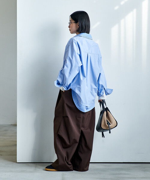 FREAK'S STORE（フリークスストア）の「VIOLAd’ORO/ヴィオラドーロ SANDRO/ラフィアシートサイドファスナー トートバッグ/V-9023/レザーハンドル かごバッグ/V-9023（ハンドバッグ・レディース・ナチュラル・ONE SIZE）」の5枚目の写真