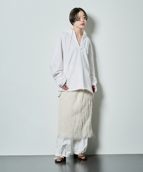 TOGA PULLA（トーガ　プルラ）の「TOGA PULLA FRINGE SKIRT TP261-FG233：スカート（スカート・レディース・ホワイト・36）」の5枚目の写真