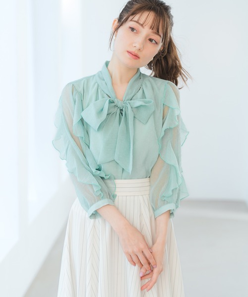 MISCH MASCH（ミッシュマッシュ）の「2026春夏新作 袖フリルラメシアーボウタイブラウス（シャツ/ブラウス・レディース・ピンク/ホワイト/グリーン・ﾌﾘ-）」の21枚目の写真