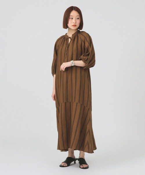 Ray BEAMS(レイビームス)の「リネン バルーンスリーブ ワンピース(ワンピース・レディース・ブルー/ダークブラウン/ブラック・ONE SIZE)」の9枚目の写真