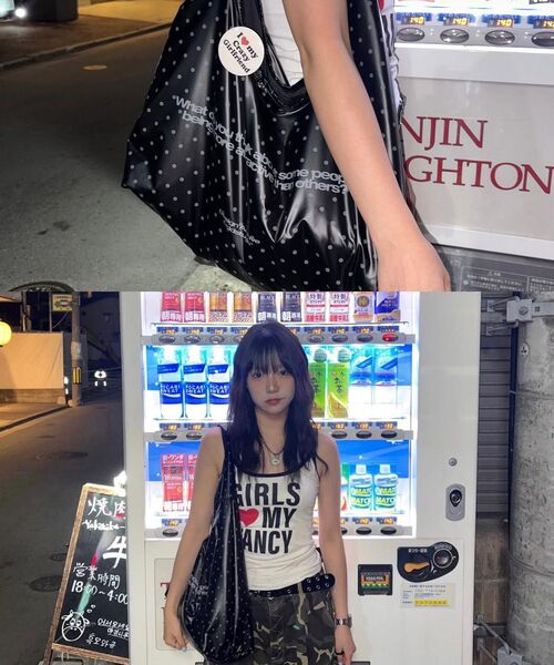 ODD STUDIO（オッドスタジオ）の「アトラクティブグロッシーショルダーバッグ - BLACK DOT（ショルダーバッグ・レディース・ブラック・ONE）」の9枚目の写真
