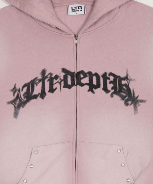 LTR DEPTH（レイターデプス）の「LTR DEPTH/【26年春新作】グラフィックZIPパーカー（パーカー・メンズ・ピンク/ネイビー/スミクロ・MEDIUM/LARGE）」の6枚目の写真