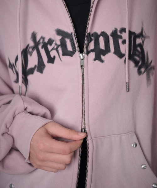 LTR DEPTH（レイターデプス）の「LTR DEPTH/【26年春新作】グラフィックZIPパーカー（パーカー・メンズ・ピンク/ネイビー/スミクロ・MEDIUM/LARGE）」の22枚目の写真