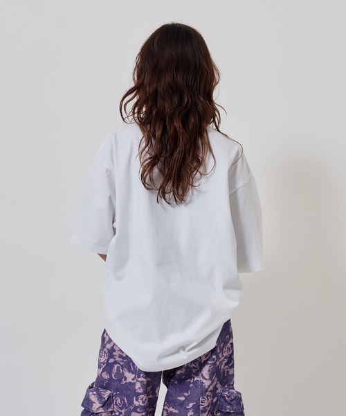 atmos pink(アトモスピンク)の「atmos pink Oval Logo T-shirt / アトモス ピンク オーバル ロゴ T-シャツ(Tシャツ/カットソー・レディース・ホワイト/ピンク/ブラック・FREE)」の10枚目の写真