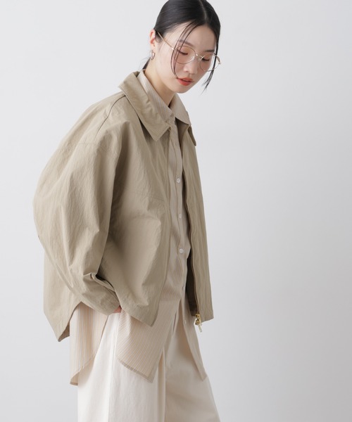 NANO universe（ナノユニバース）の「撥水＆花粉ガード コクーンシルエットジップブルゾン（ブルゾン・レディース・アイボリー/ブラック/ベージュ・FREE）」の5枚目の写真