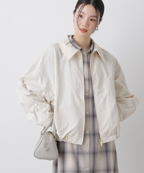 NANO universe（ナノユニバース）の「撥水＆花粉ガード コクーンシルエットジップブルゾン（ブルゾン・レディース・アイボリー/ブラック/ベージュ・FREE）」の10枚目の写真