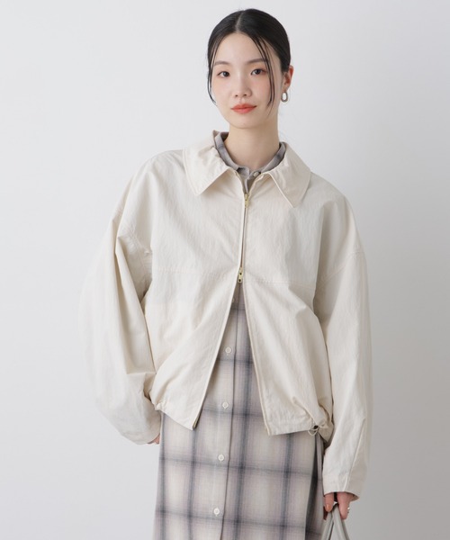 NANO universe（ナノユニバース）の「撥水＆花粉ガード コクーンシルエットジップブルゾン（ブルゾン・レディース・アイボリー/ブラック/ベージュ・FREE）」の12枚目の写真