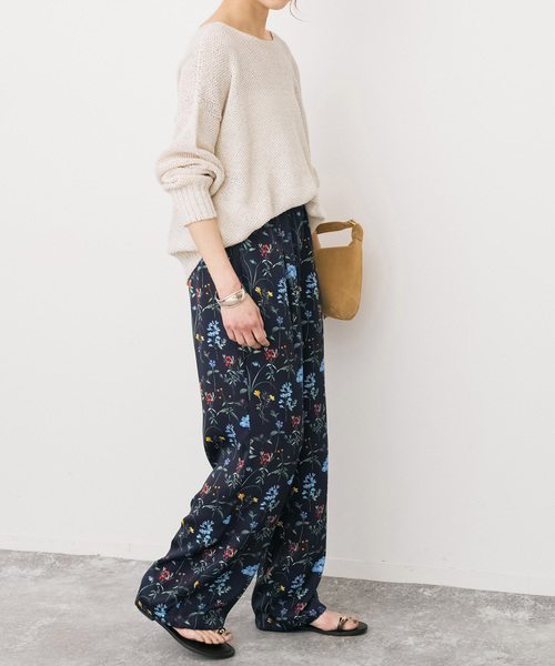 Spick & Span（スピックアンドスパン）の「TICCA / ティッカ 別注フラワープリントパンツ*（その他パンツ・レディース・ネイビー・FREE）」の9枚目の写真