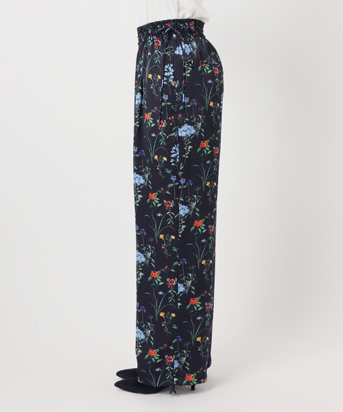 Spick & Span（スピックアンドスパン）の「TICCA / ティッカ 別注フラワープリントパンツ*（その他パンツ・レディース・ネイビー・FREE）」の12枚目の写真