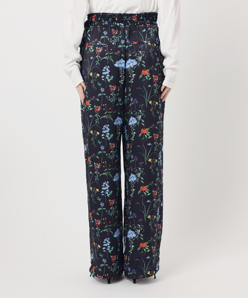 Spick & Span（スピックアンドスパン）の「TICCA / ティッカ 別注フラワープリントパンツ*（その他パンツ・レディース・ネイビー・FREE）」の13枚目の写真