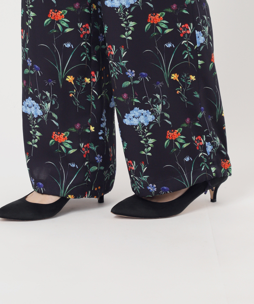 Spick & Span（スピックアンドスパン）の「TICCA / ティッカ 別注フラワープリントパンツ*（その他パンツ・レディース・ネイビー・FREE）」の18枚目の写真